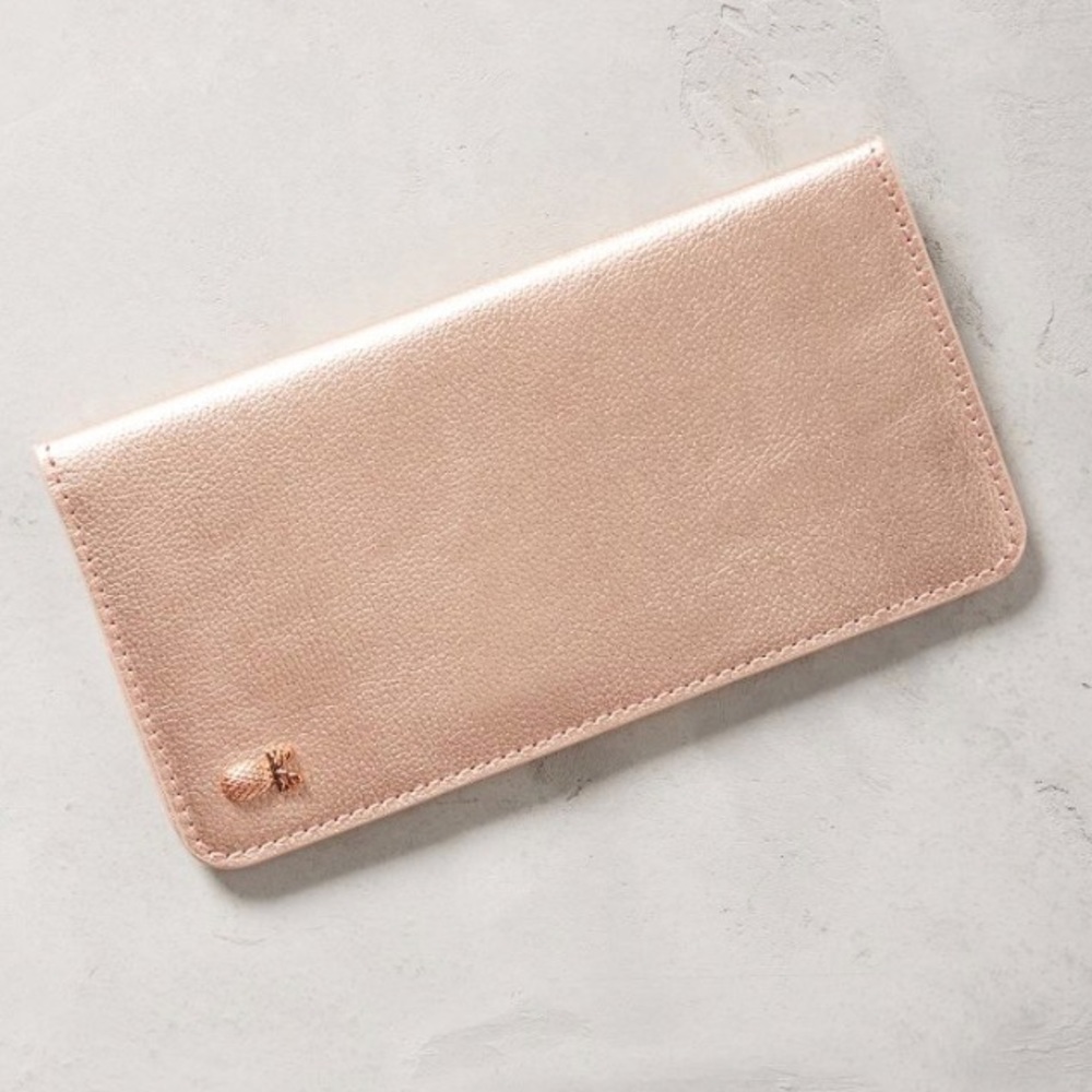 NWT Anthropologie Explorer Wallet, Pineapple decor